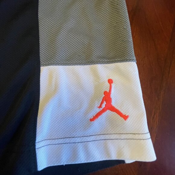 Jordan Dri-Fit men’s basketball shorts - Picture 3 of 5